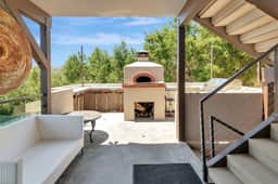 Lakefront Luxury | Private Dock & Wine Country